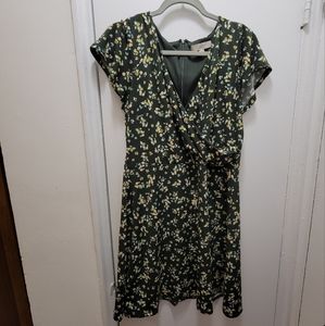 Loft Green Wildflower Flutter Wrap Dress, Size 12